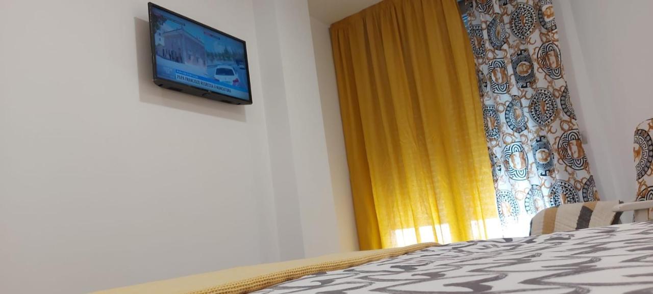 Stone House Rooms Porrino Luaran gambar