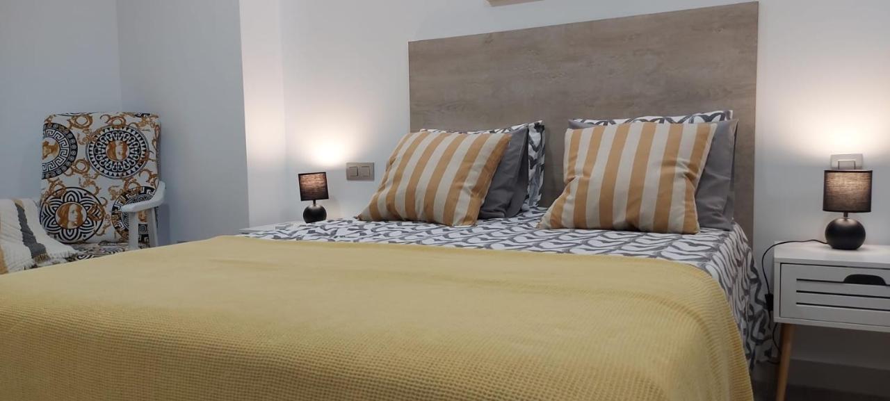 Stone House Rooms Porrino Luaran gambar